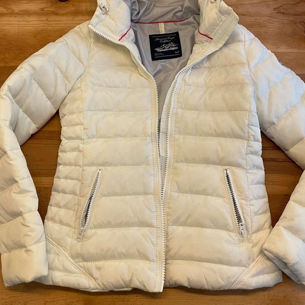 White puffer jacket